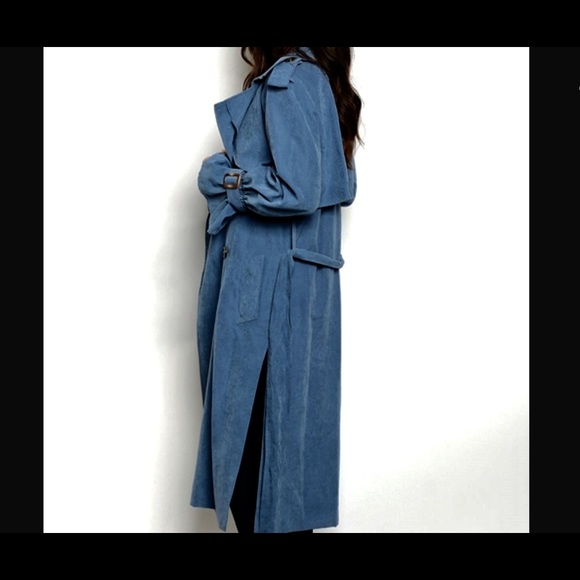 🆕️Blue Denim Color Long sleeve open front - Picture 2 of 3